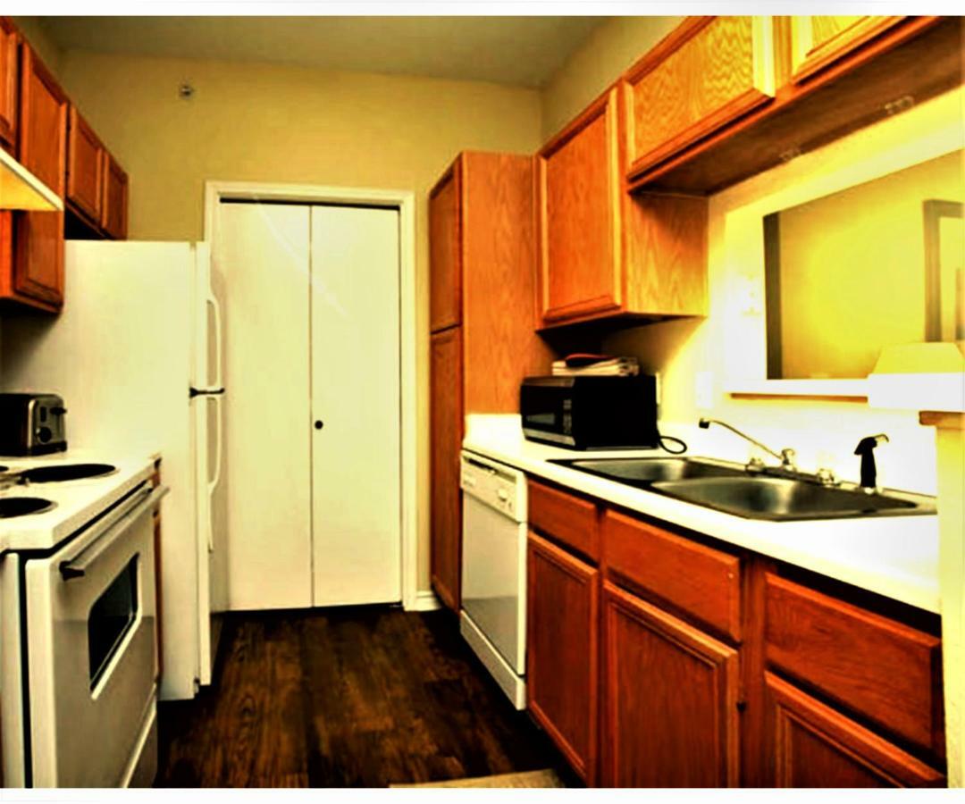هيوستن The Reside Fully Furnished Condos - Medical Stays Welcome المظهر الخارجي الصورة